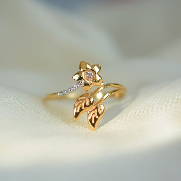 Golden Bright Flower Ring