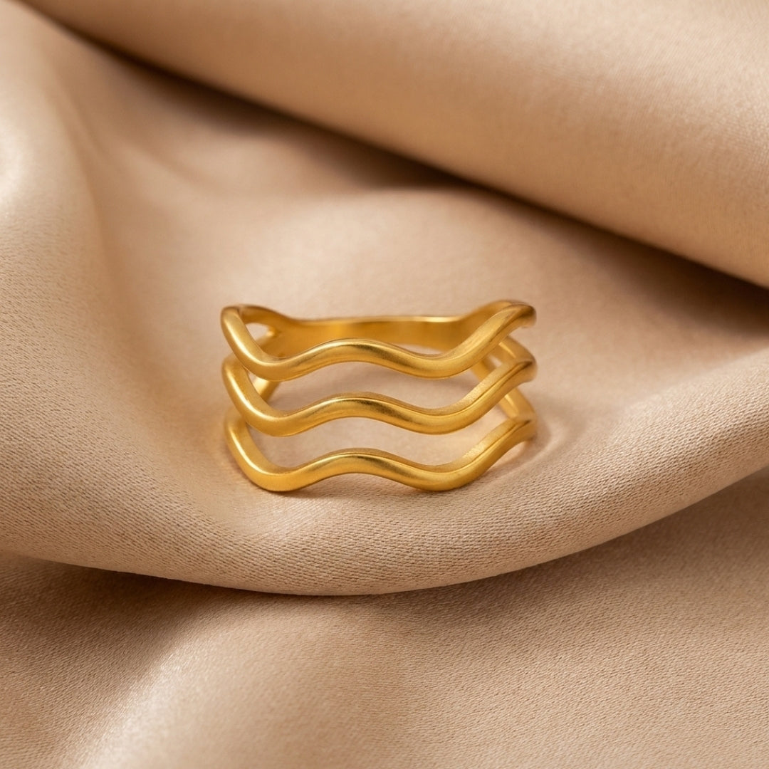 Wave Trio Ring