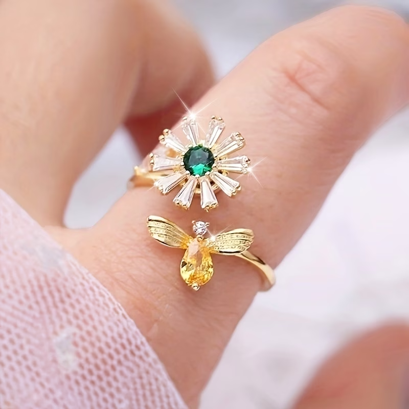 Adjustable Green Crystal Flower Bee Ring