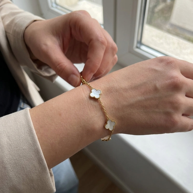 <h2>107.000+ Customers Love Our Craftmanship!</h2>