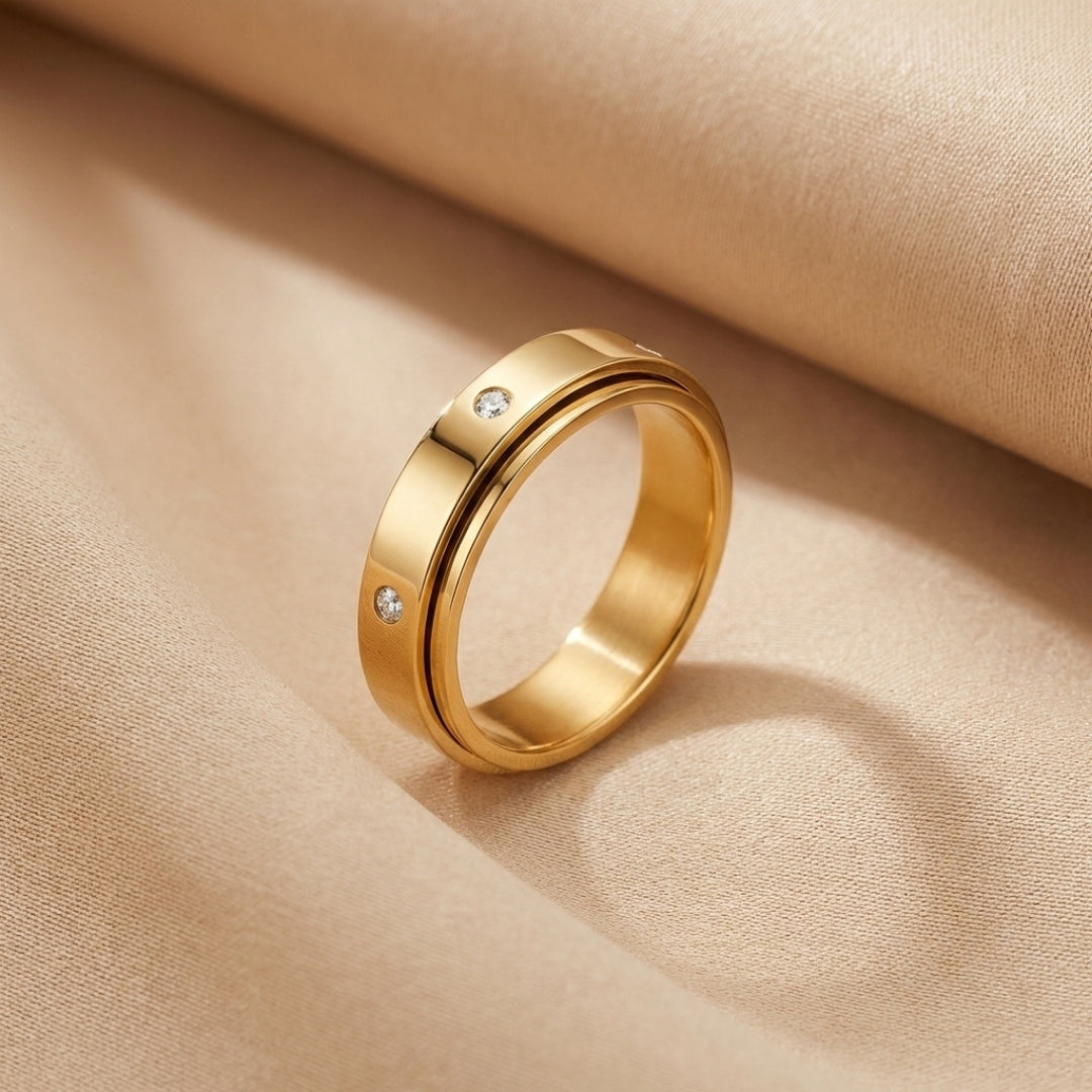 Spins Love Ring