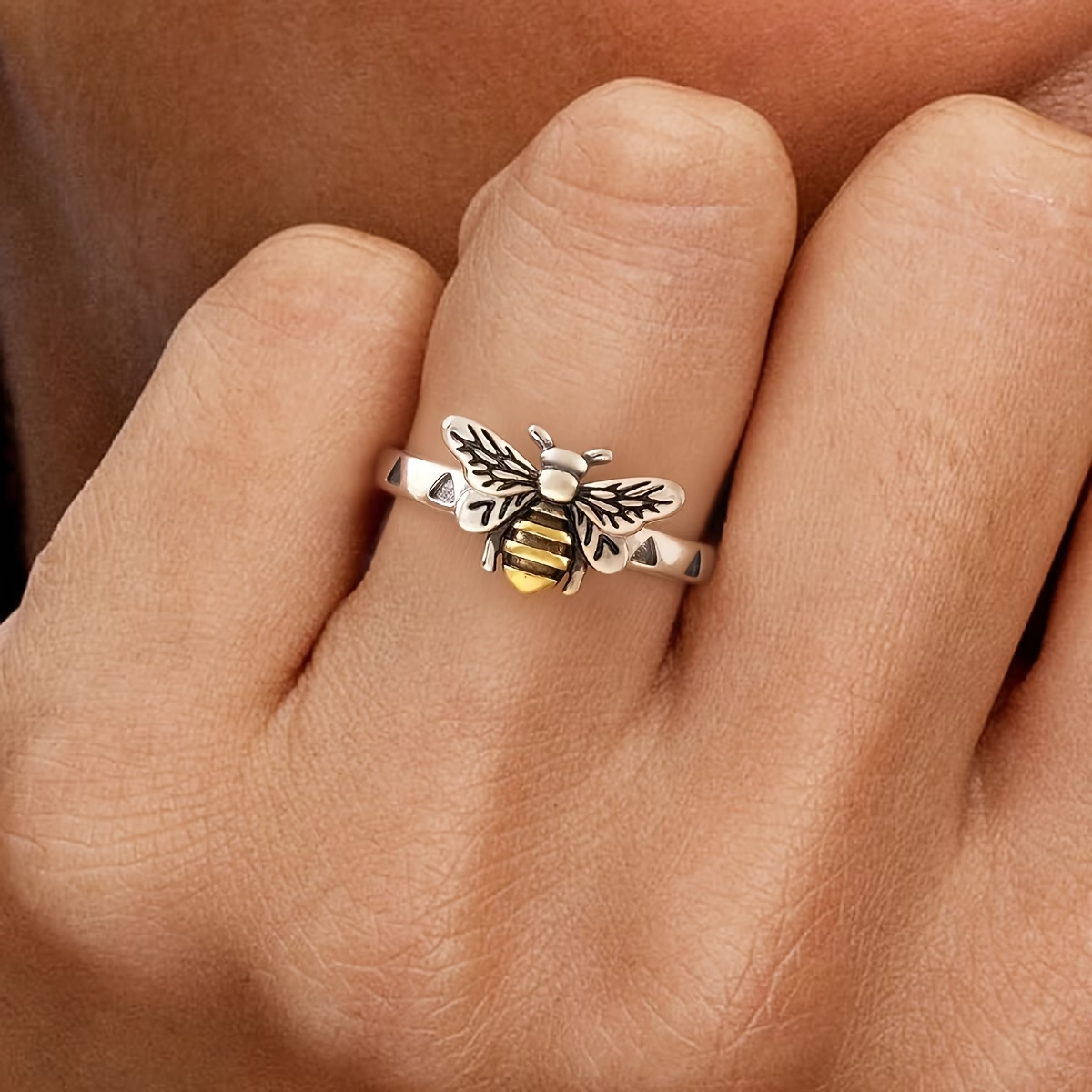 Bee Silver Ring